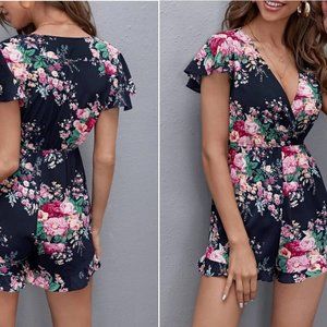 Sale🤞 NEW!  Size 4 Flutter Sleeve Romper